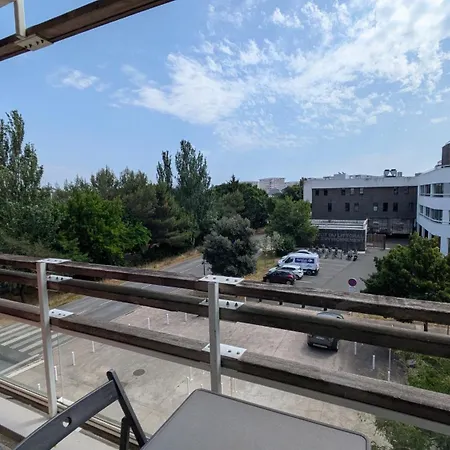 Appartement Furnished 2-room With Private Parking