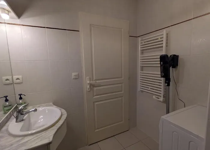 Furnished 2-room With Private Parking