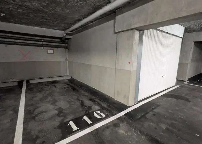 Furnished 2-room With Private Parking La Rochelle (Charente-Maritime)